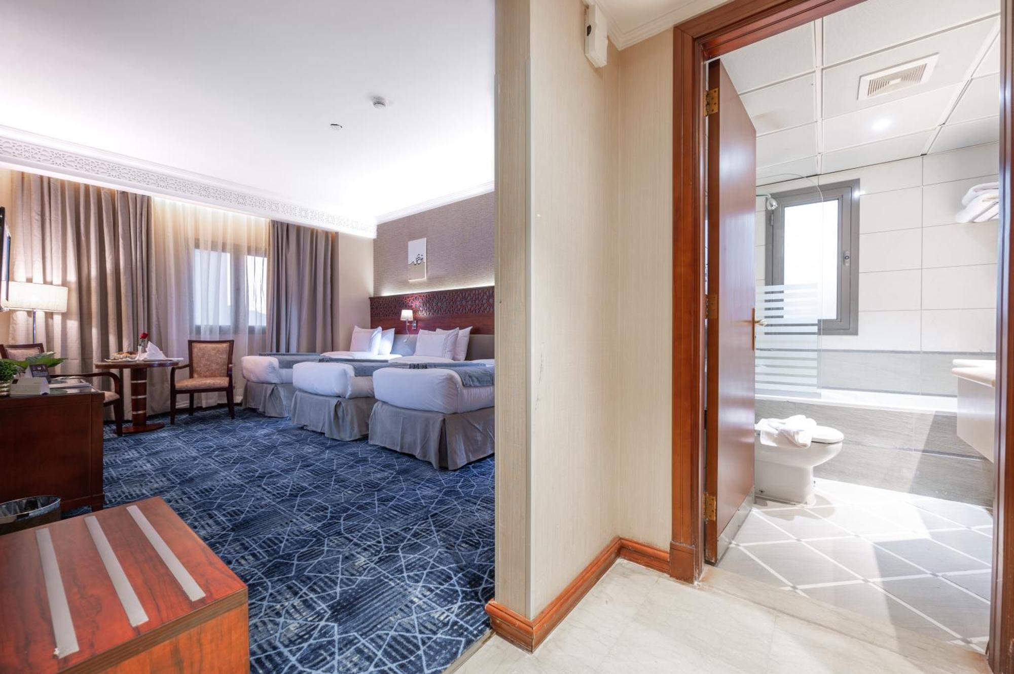 Shaza Regency Plaza Al Madinah Medina Exterior foto A room at the hotel