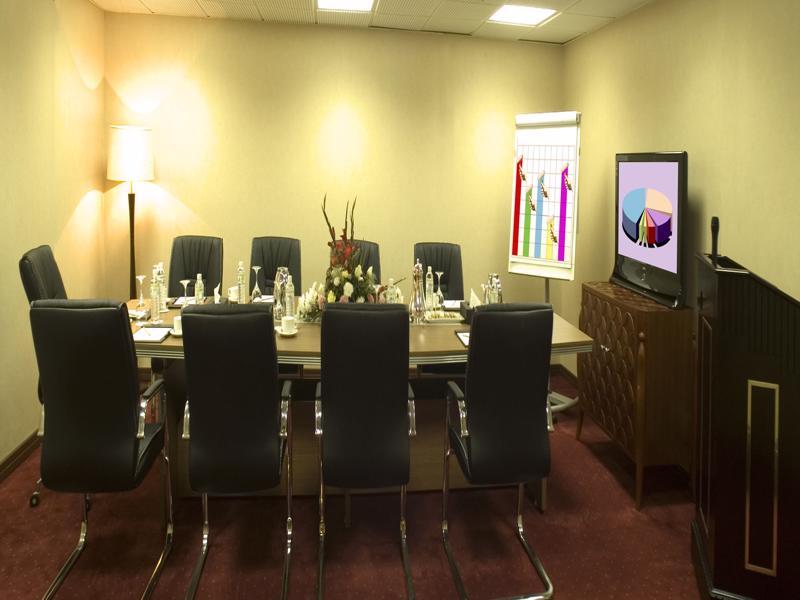 Shaza Regency Plaza Al Madinah Medina Exterior foto A meeting room